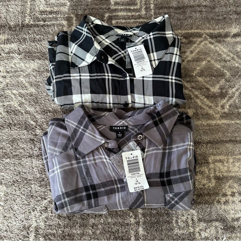 NWT Torrid Plaid Button Down Shirts Flannels 1X - Picture 1 of 9